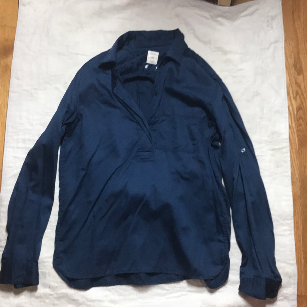Gap half button down shirt in Royal Navy